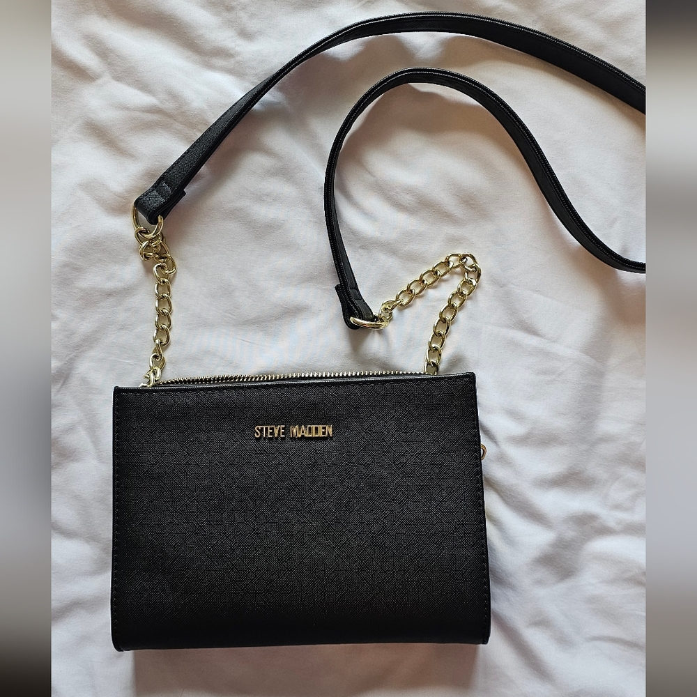 Steve Madden Black Crossbody Bag with Gold Chain